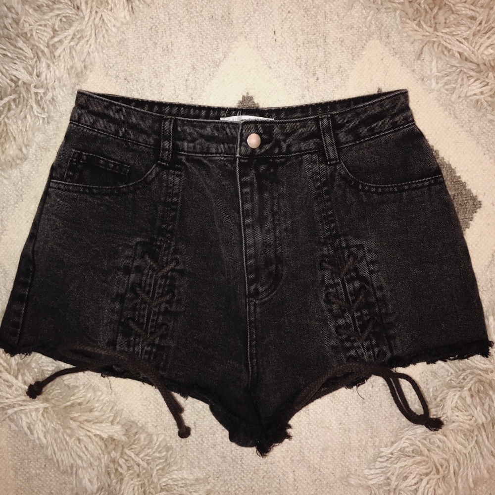 Honey belle lace up denim shorts!
